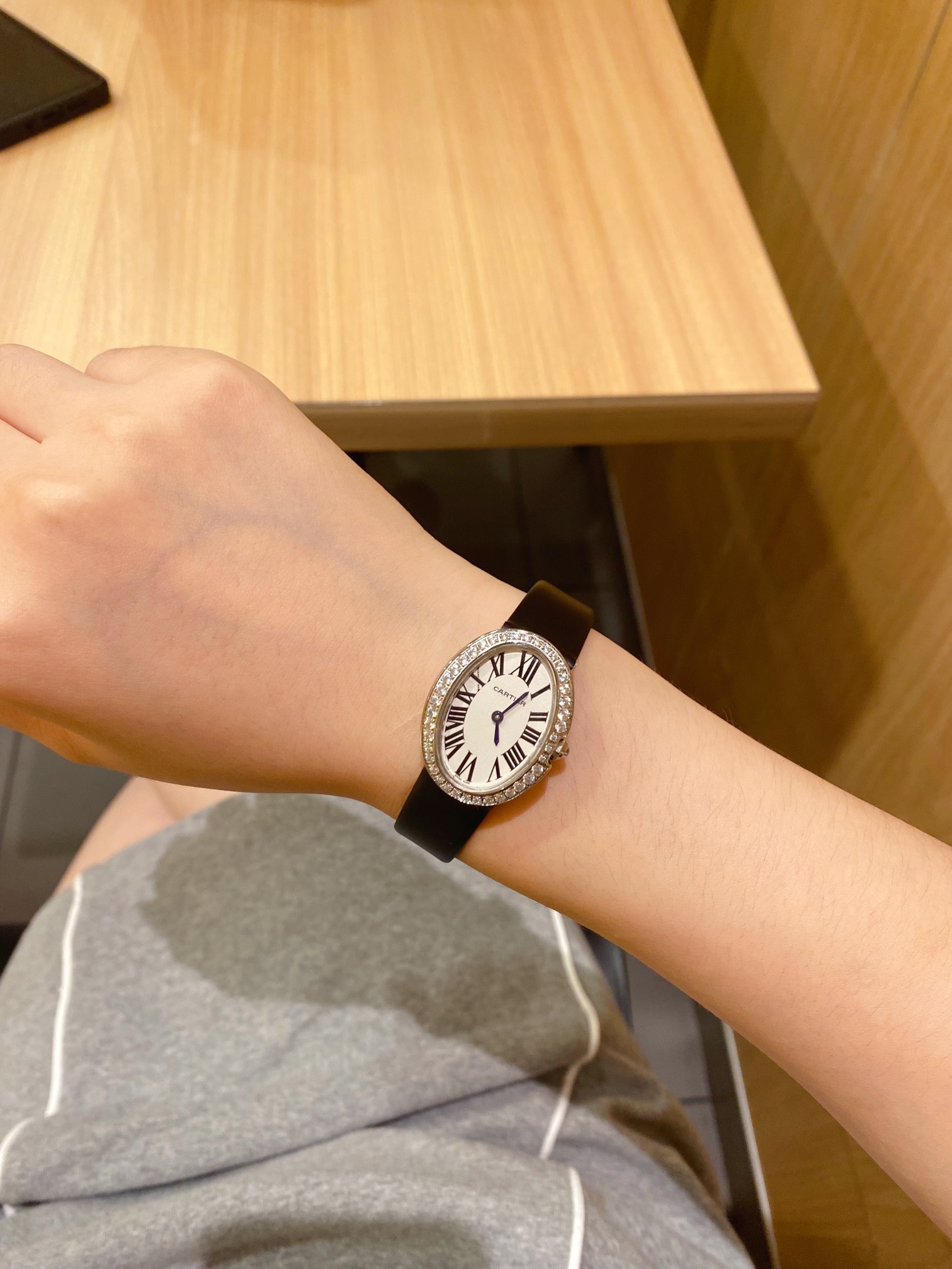 NO:393454,Hands-up picture silver,19860909上手图 银色,,Watch