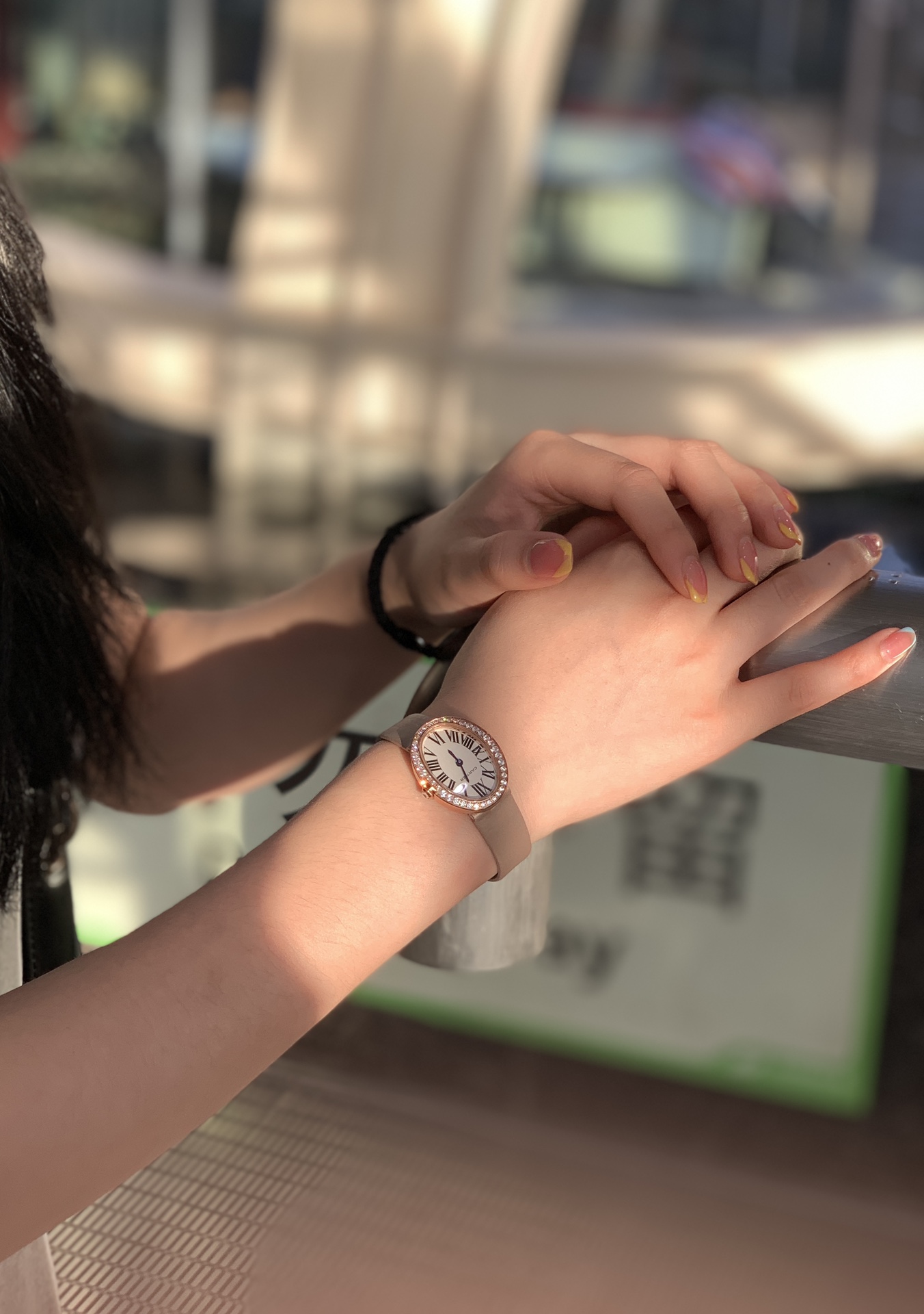 Cartier 卡地亚浴缸玫瑰金上手效果 有没有一眼爱上，喜欢的小姐姐不要犹豫闭眼入 妥妥滴～