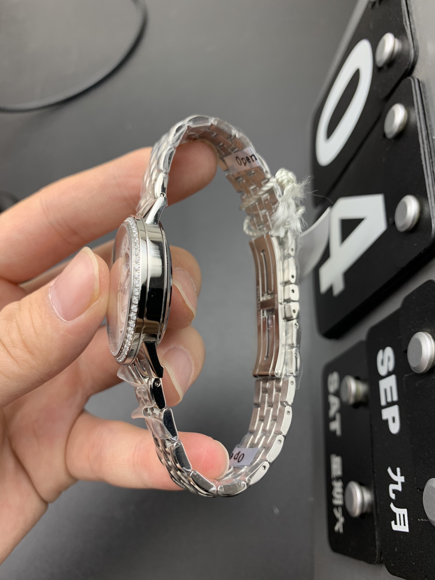 Cartier GF 钢带女约会