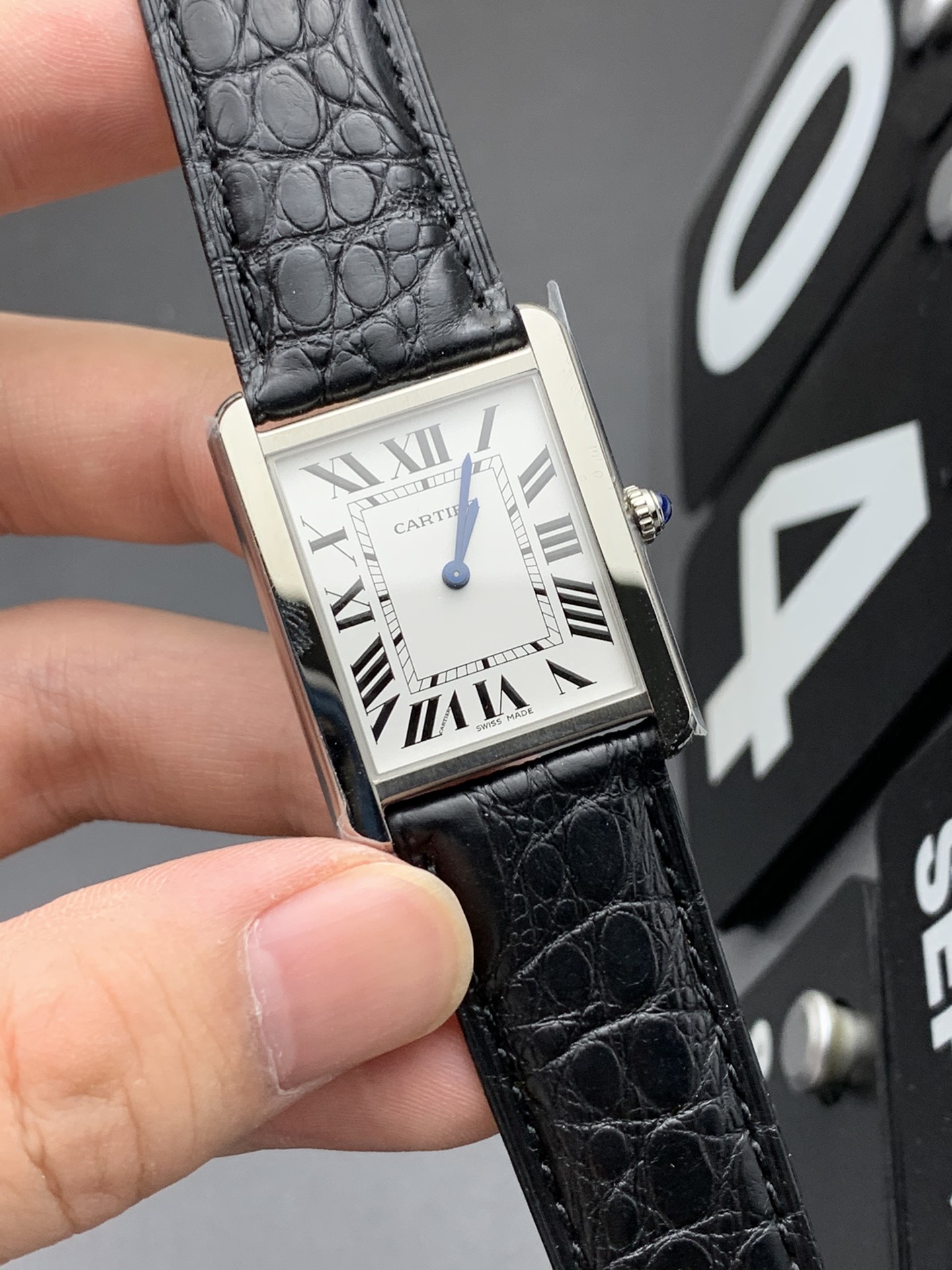 Cartier K11 石英坦克