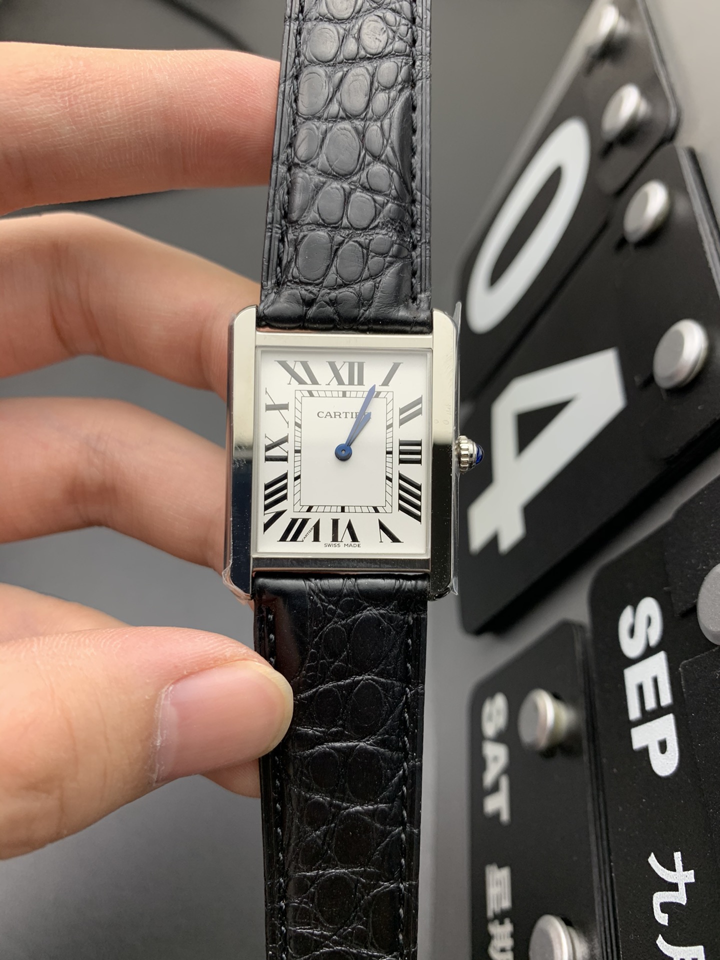 Cartier K11 石英坦克