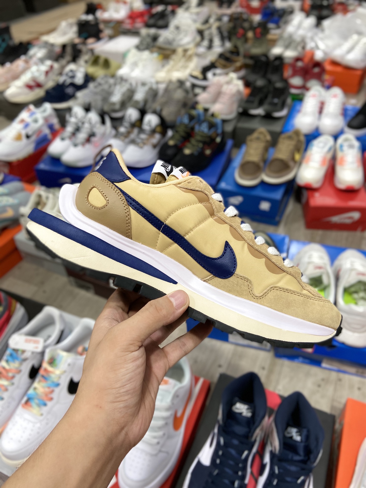260 Sacai X NIKe regasus vaporrly SP 华夫三代熟悉的解构手法DD1875-200