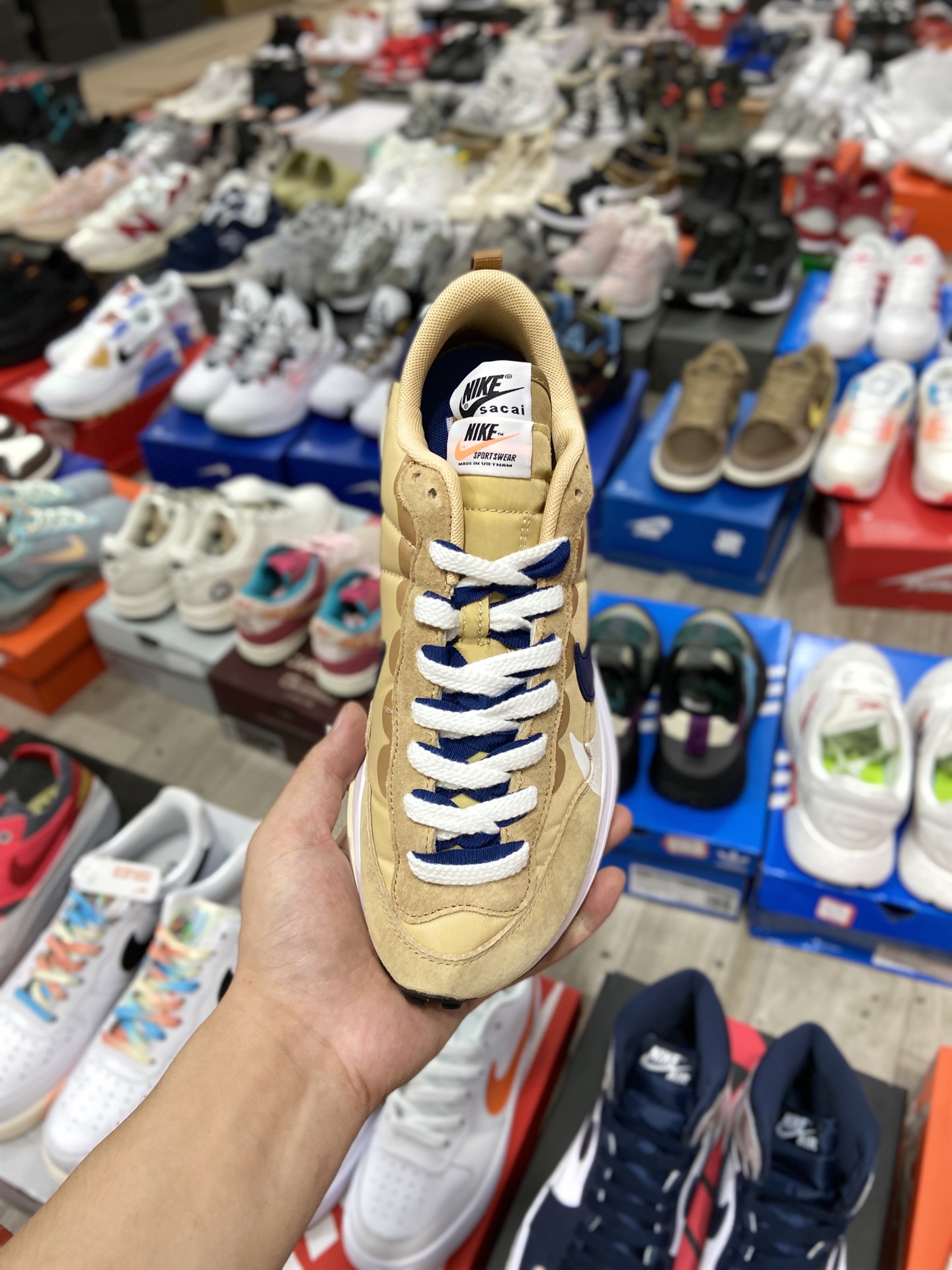 260 Sacai X NIKe regasus vaporrly SP 华夫三代熟悉的解构手法DD1875-200