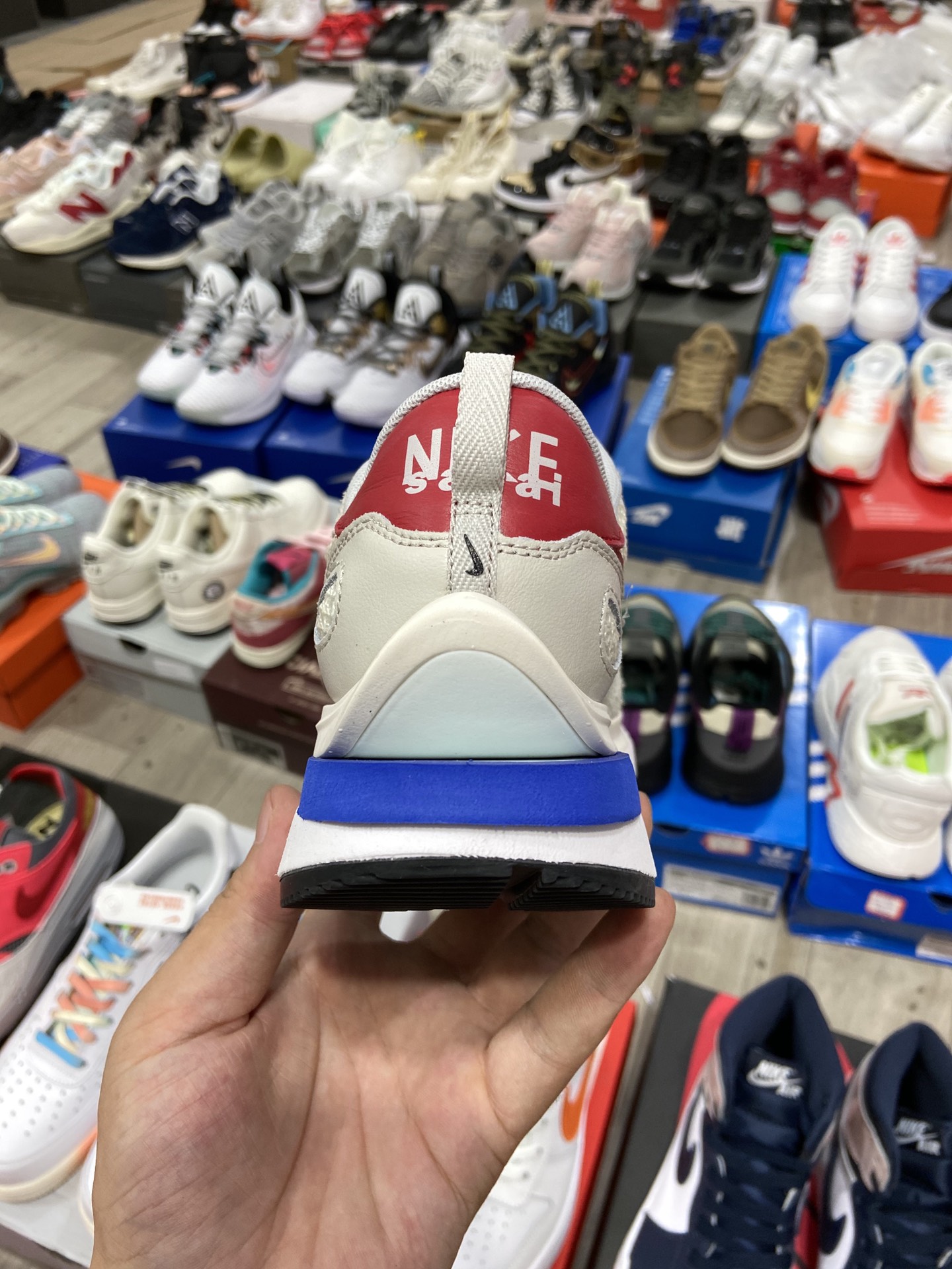 260 Sacai X NIKe regasus vaporrly SP 华夫三代3.0 货号CV1363-100-莆田鞋,莆田鞋货源,高仿鞋,高仿鞋货源,安福档口,莆田高仿鞋,莆田鞋批发,高仿鞋批发,莆田高仿运动鞋,高仿运动鞋,莆田运动鞋 260 Sacai X NIKe regasus vaporrly SP 华夫三代3.0 货号CV1363-100