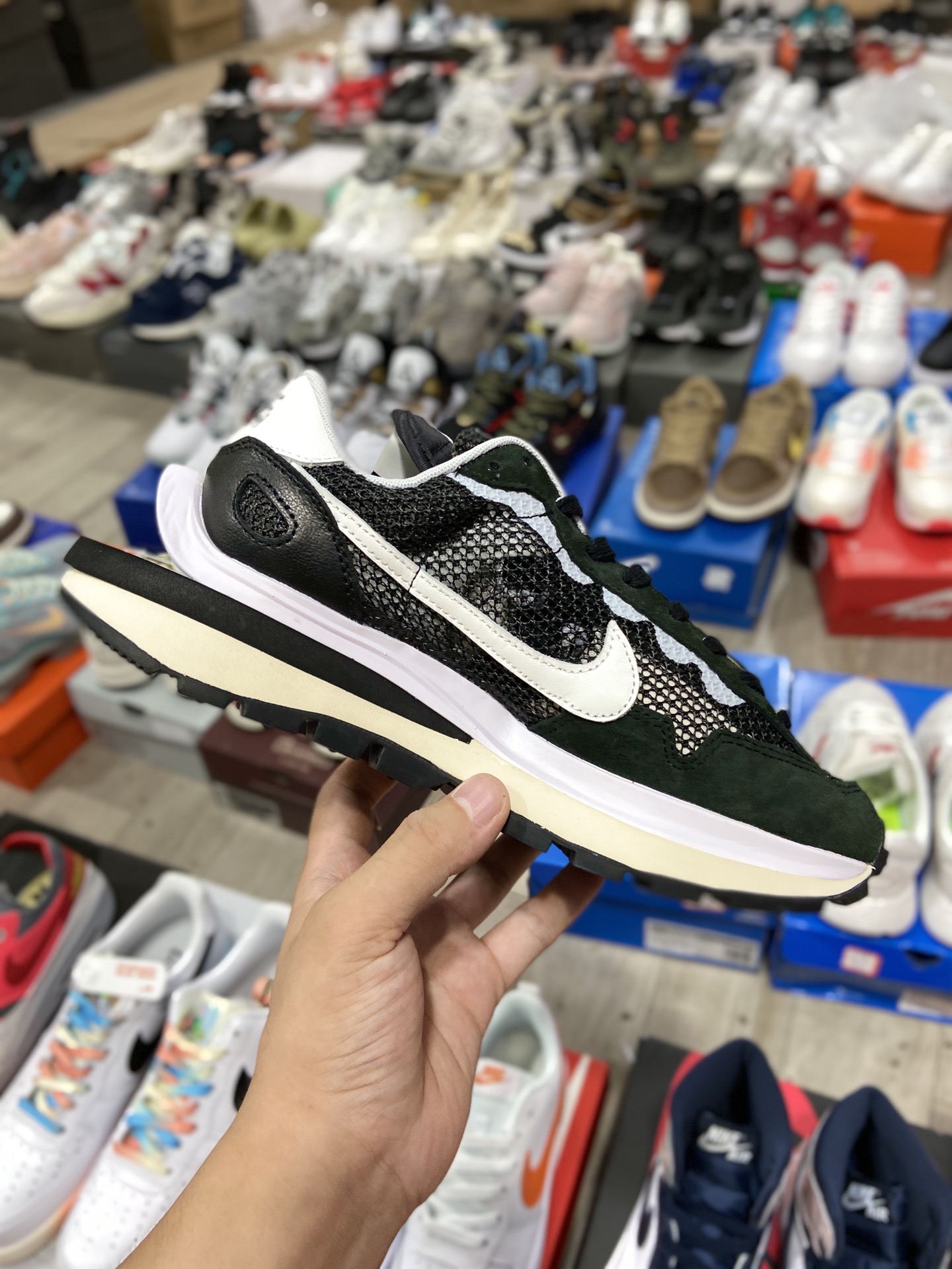 260 Sacai X NIKe regasus vaporrly SP 华夫三代3.0走秀鞋身材质由翻毛皮CV1363-001