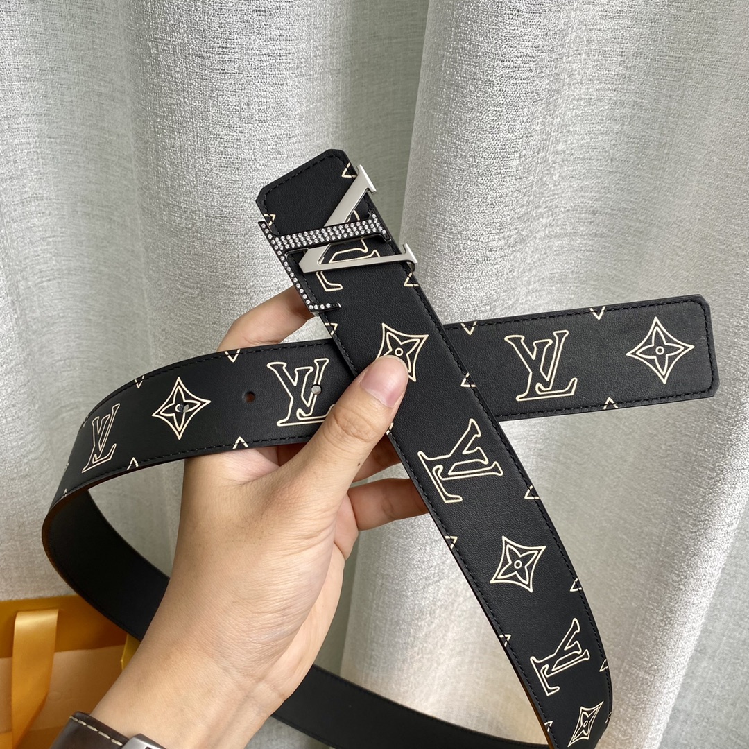 寬40mm全新風格男士雙面腰帶採用拉