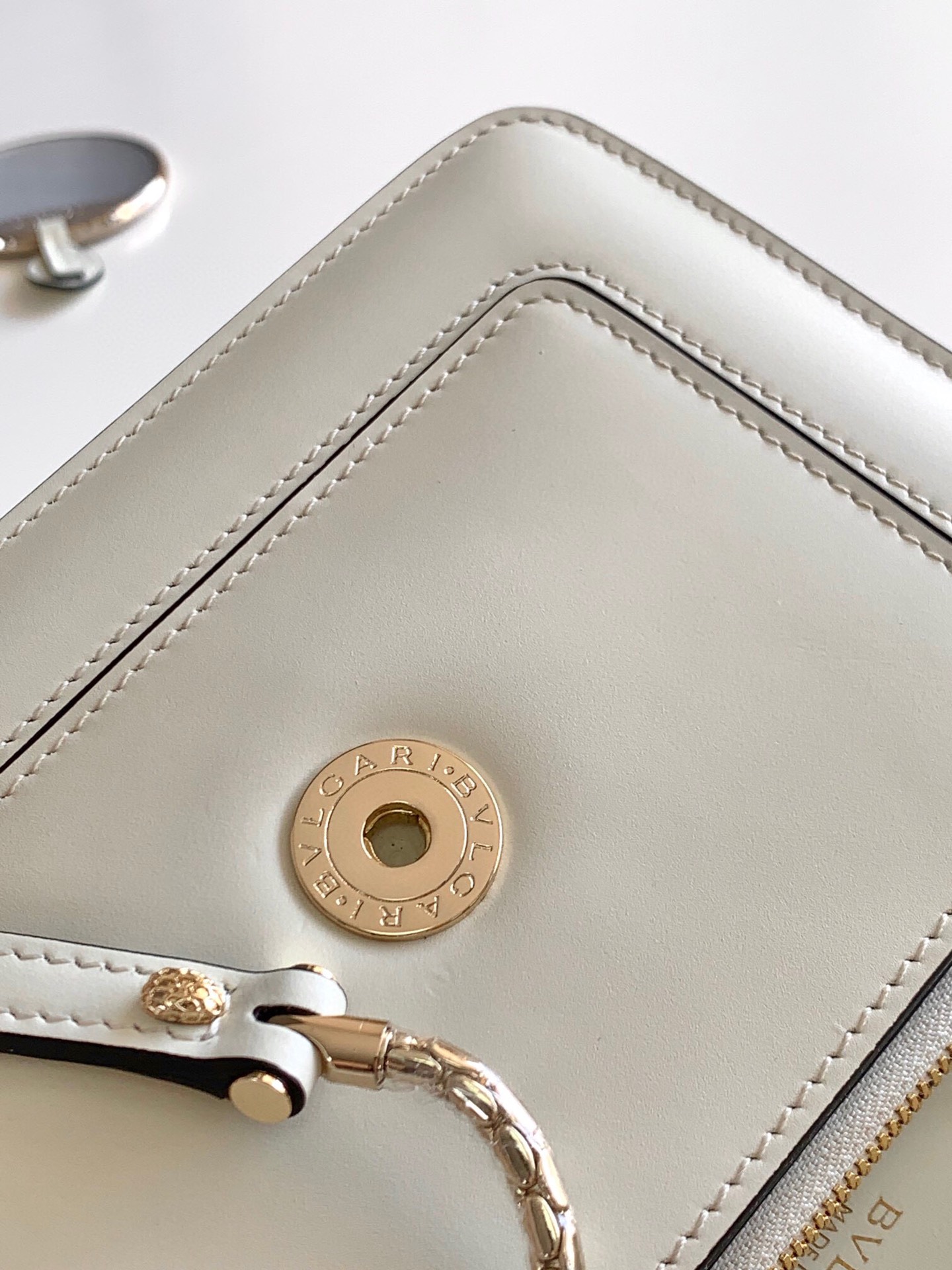 BVLGARI宝格丽意大利小牛皮蛇头双层肩背包289672