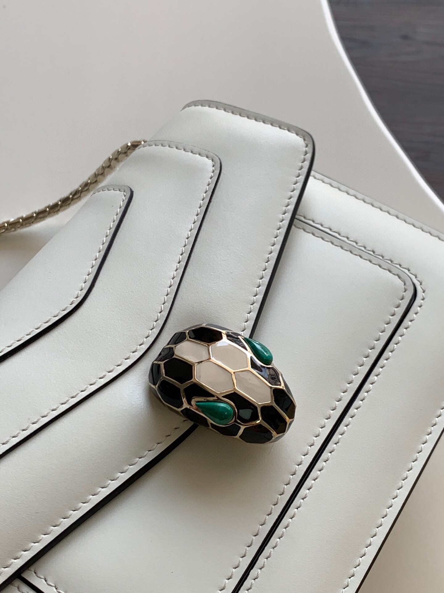 BVLGARI宝格丽意大利小牛皮蛇头双层肩背包289672