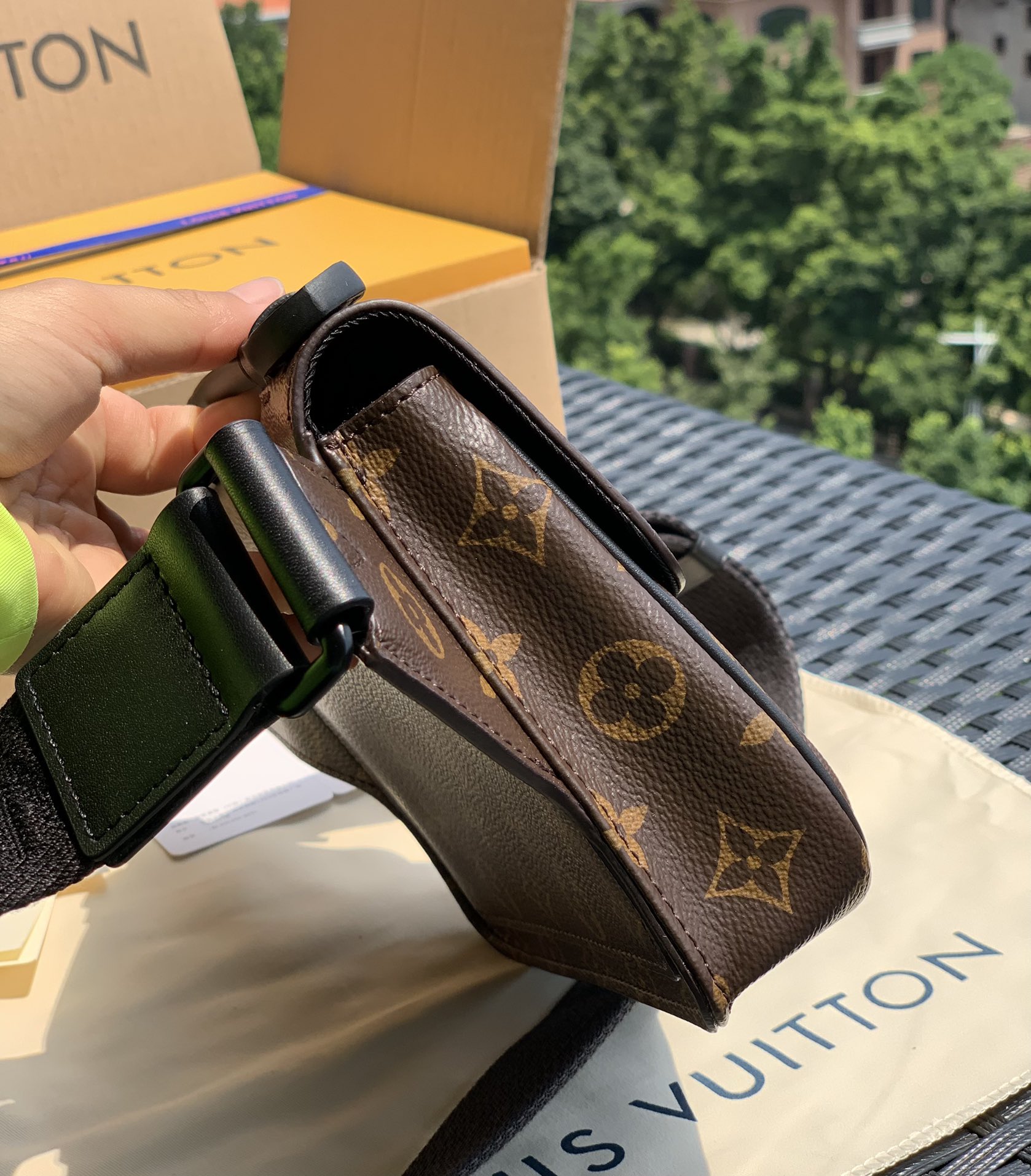 🌼 m45807尺寸21 x 15 x 4 cm真真正正的独家原厂渠道 ！趁热打铁出的这款s lock 