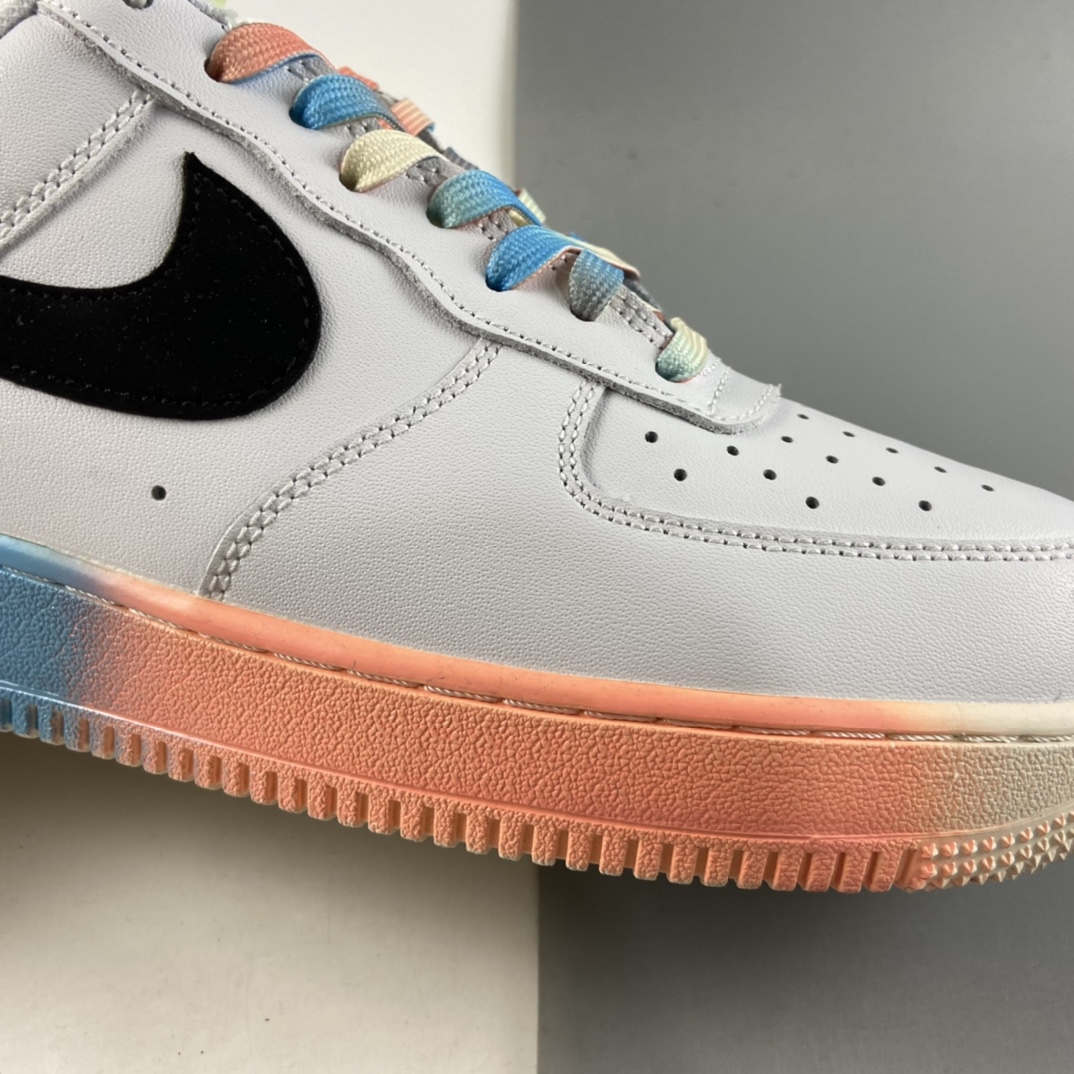 P240  NIKE Air Force 1 Low ’07  “涂鸦白红蓝”空军一号低帮休闲板鞋 DJ4679-101