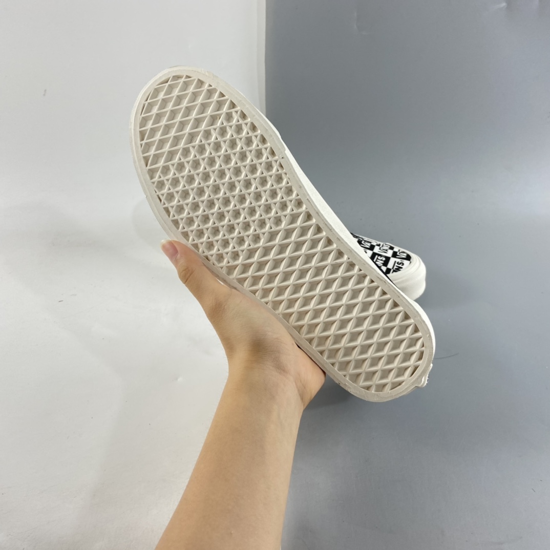 P150  VANS BOLD NI 黑白LOGO印花板鞋休闲鞋 VN0A5DYA9HG