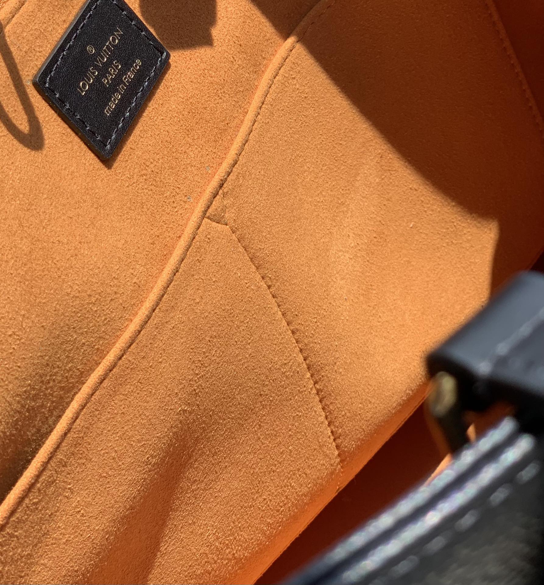 非市场普通货 进口皮料半钢五金 m44925大号尺寸41×34×19cm 新款纯黑色这款从推出到现在都很