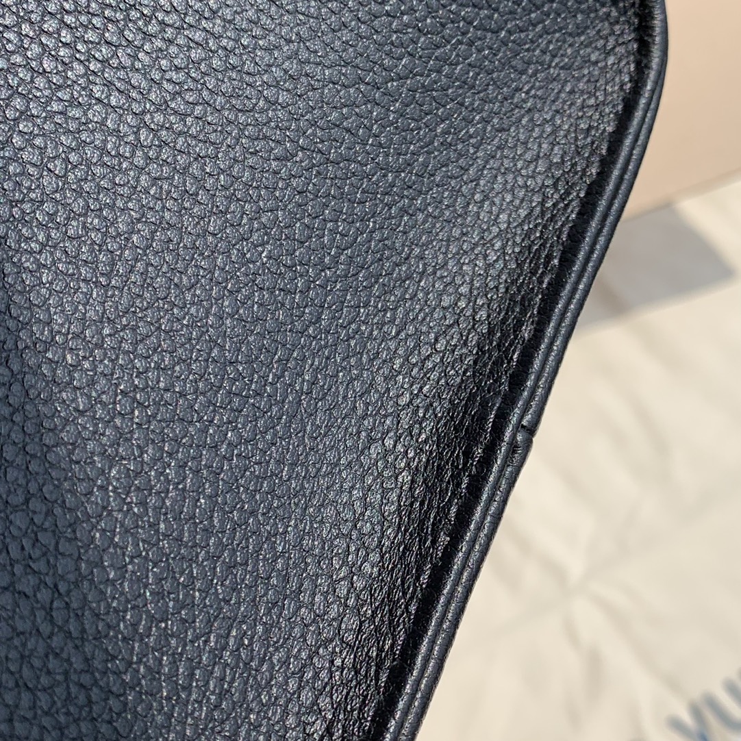 非市场普通货 进口皮料半钢五金 m45495中号尺寸35×27×14cm 新款拼色，最新款onthego