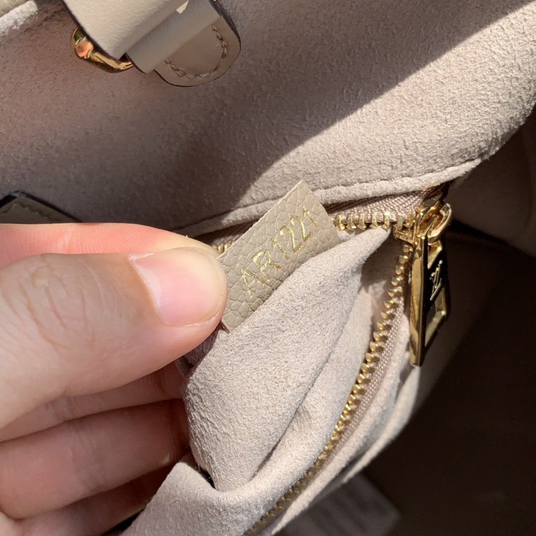 非市场普通货 进口皮料半钢五金 m45494中号尺寸35×27×14cm 新款的大象灰具体多百搭大家直接