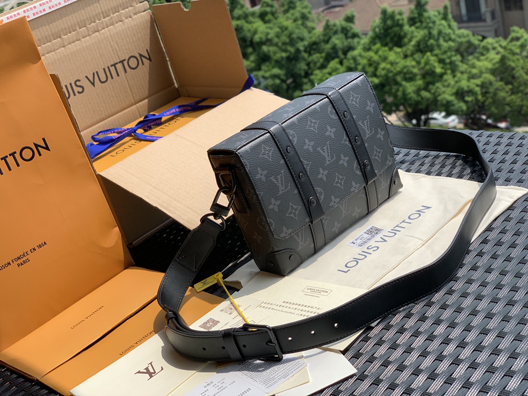 非市场普通货 进口皮料半钢五金 m45727尺寸24 x 18x 5.5 cm 实用男包推荐——L*V2