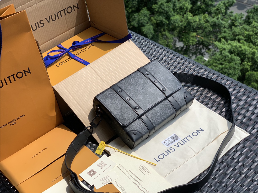 非市场普通货 进口皮料半钢五金 m45727尺寸24 x 18x 5.5 cm 实用男包推荐——L*V2