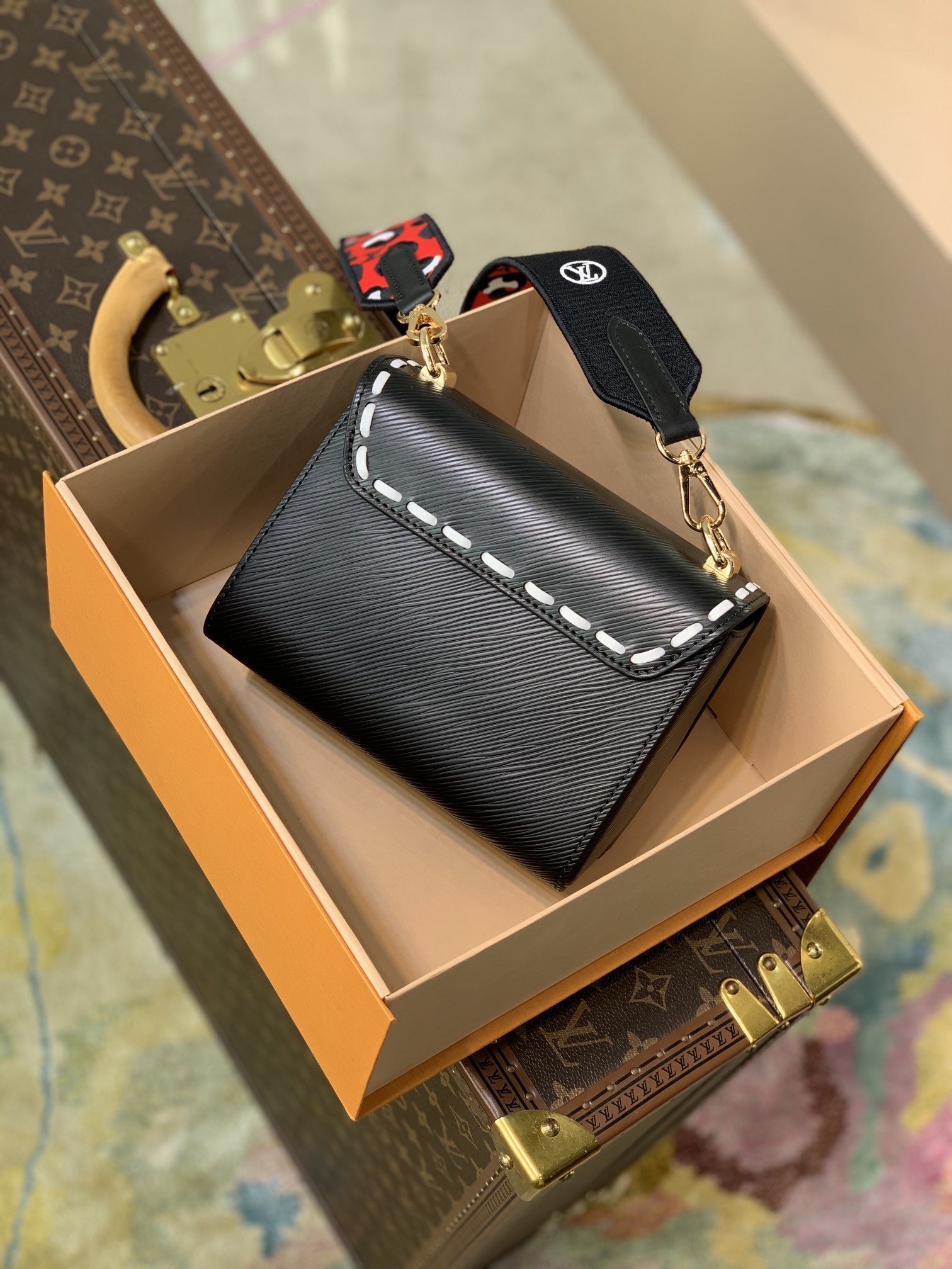 Louis Vuitton LV Twist PM bag M58723