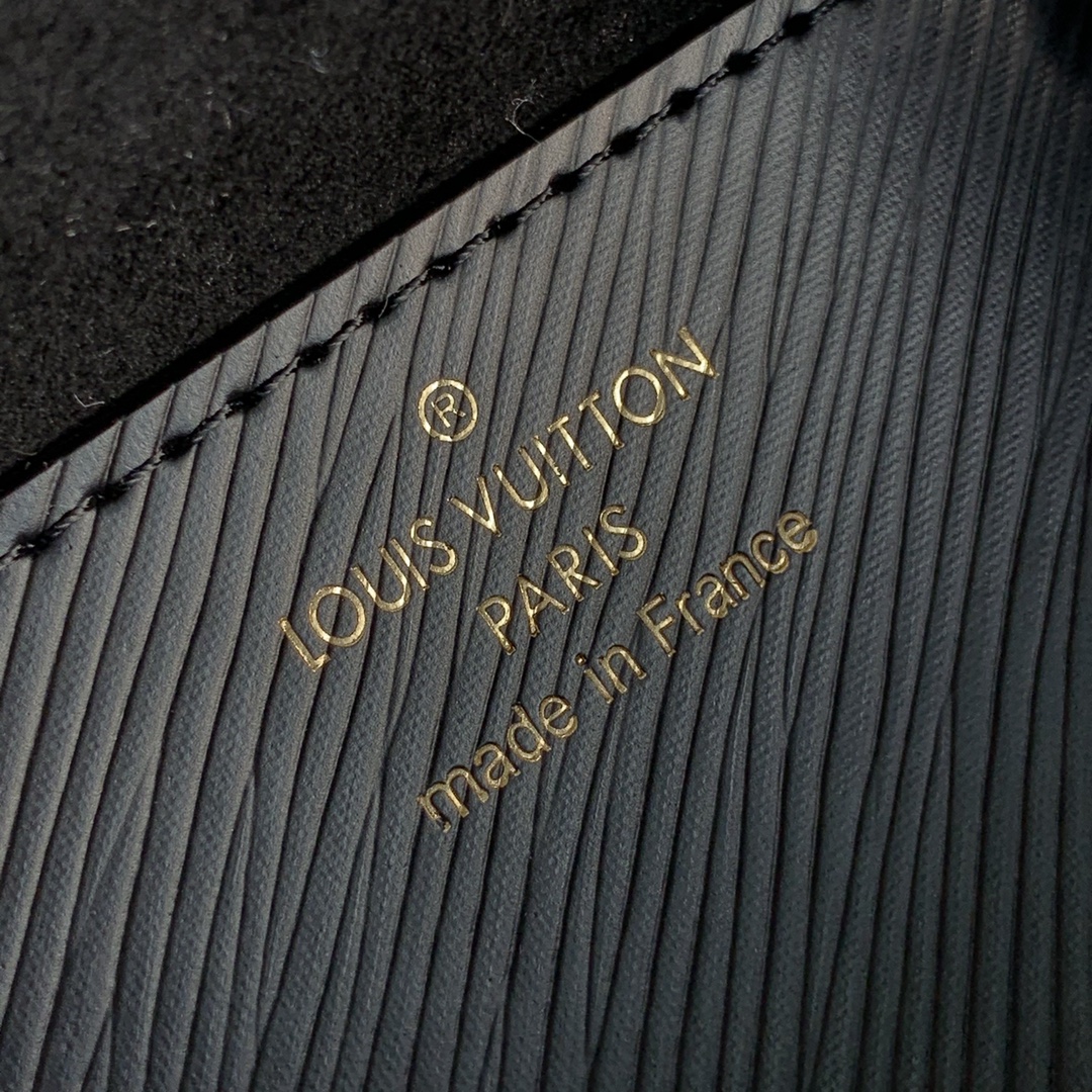 Louis Vuitton LV Twist PM bag M58723