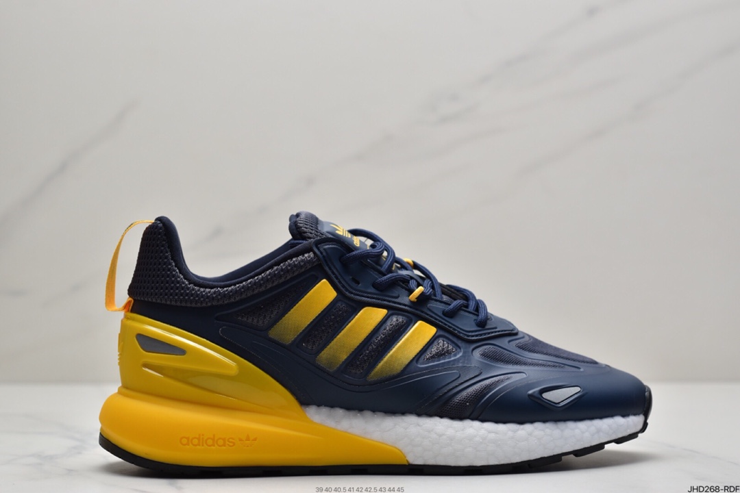 190 阿迪达斯AD Originals ZX 2K Boost 2.0采用科技风设计GZ8283