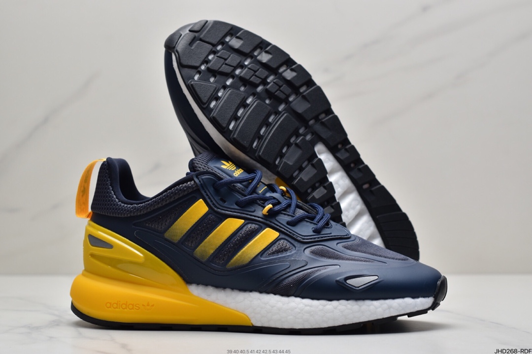 190 阿迪达斯AD Originals ZX 2K Boost 2.0采用科技风设计GZ8283