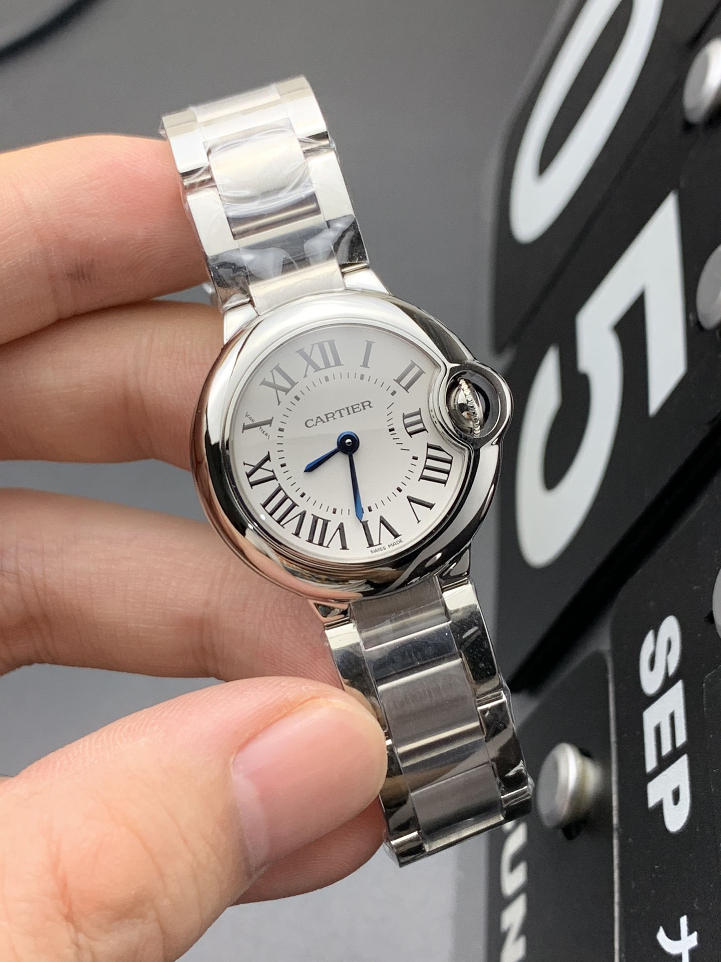 Cartier V6 28小气球