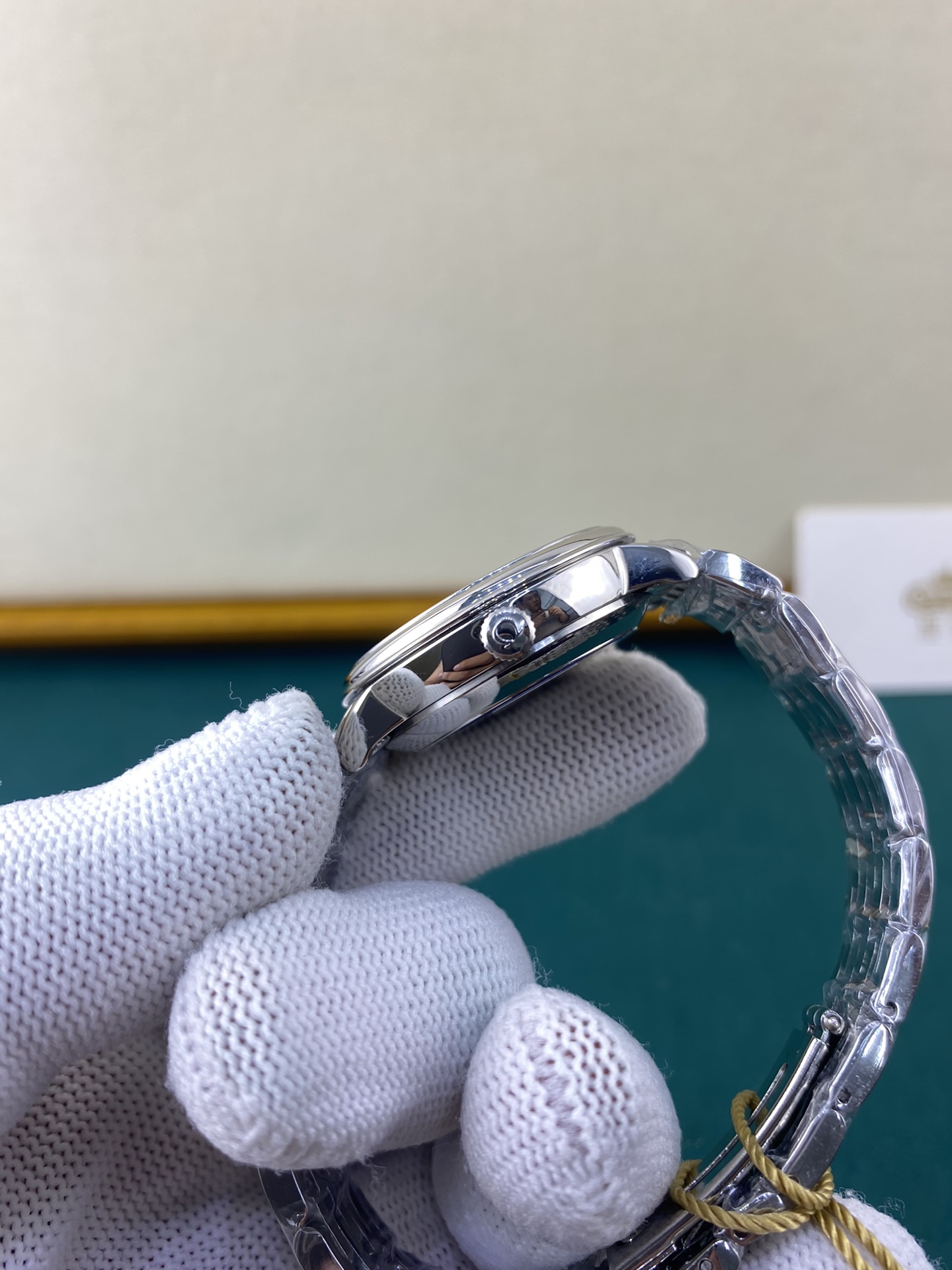 Omega 皇家 欧米茄蝶飞系列靓丽女款