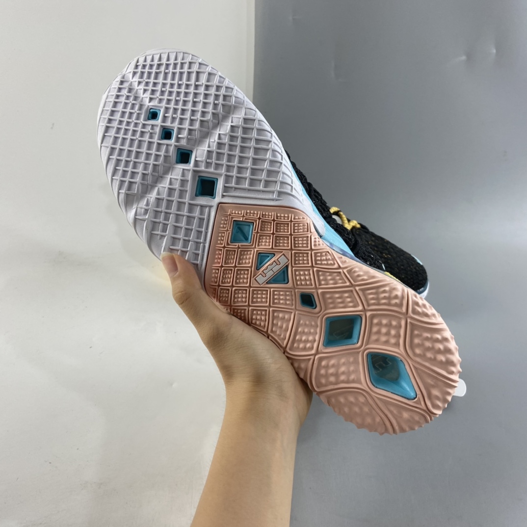 P320   NIKE LeBron XVIII EP 詹姆斯18代 签名鞋签名鞋