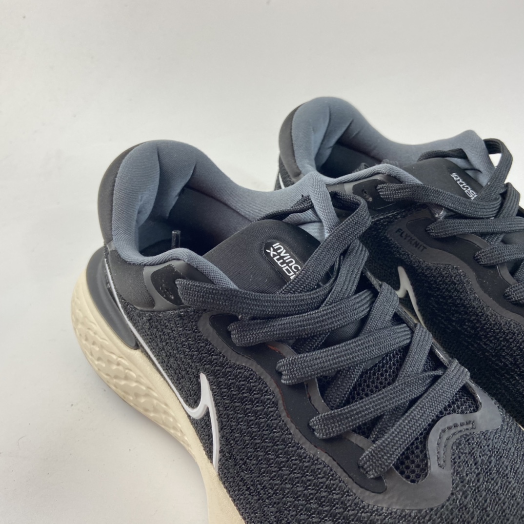 P220   NIKE React Infinity Run Flyknit  全新跑步鞋系列跑步鞋 CT2228-001