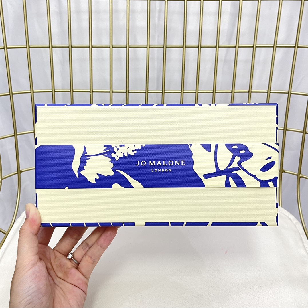 Jo Malone London 2021 Limited Edition Floral Fragrance Gift Set, 5-Piece 1 i1630820523 1942 0