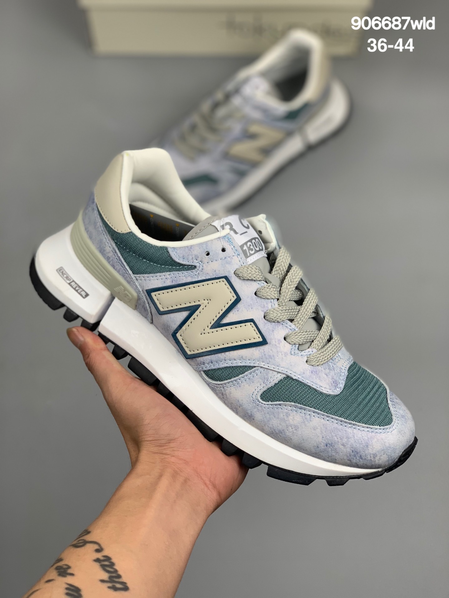 
新百伦New Balance WS1300 复古休闲慢跑鞋 采用原厂材料和胶水 猪八戈网面 透气舒适 复古耐磨休闲百搭跑步鞋 个性断掌运动鞋 织物材质 全套模具 纯原装皮料切割 质感无敌王 货号：MS1300WJ  尺码：36-44
编码:906687wld