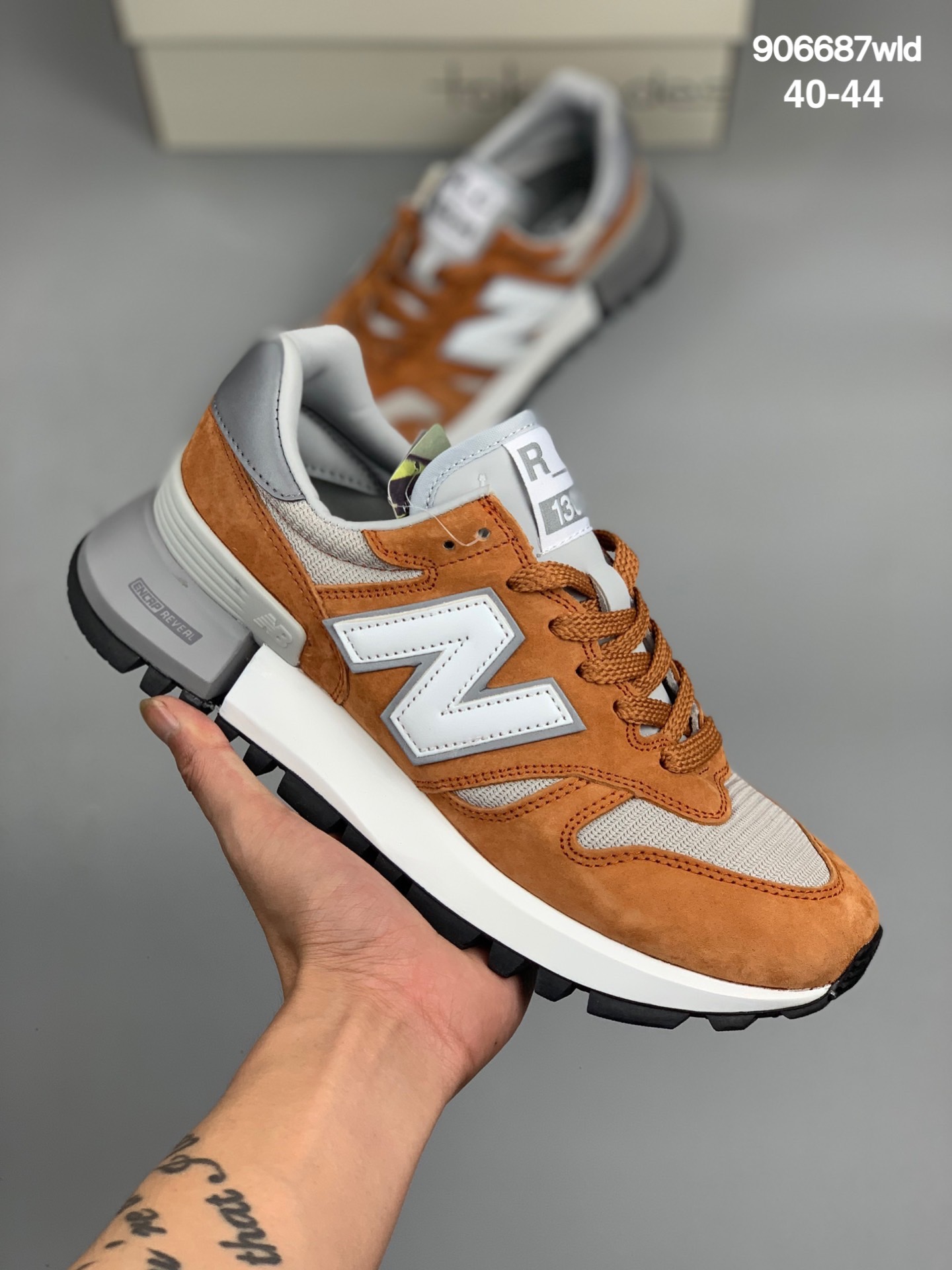 
新百伦New Balance WS1300 复古休闲慢跑鞋 采用原厂材料和胶水 猪八戈网面 透气舒适 复古耐磨休闲百搭跑步鞋 个性断掌运动鞋 织物材质 全套模具 纯原装皮料切割 质感无敌王 货号：MS1300WJ  尺码：40-44
编码:906687wld