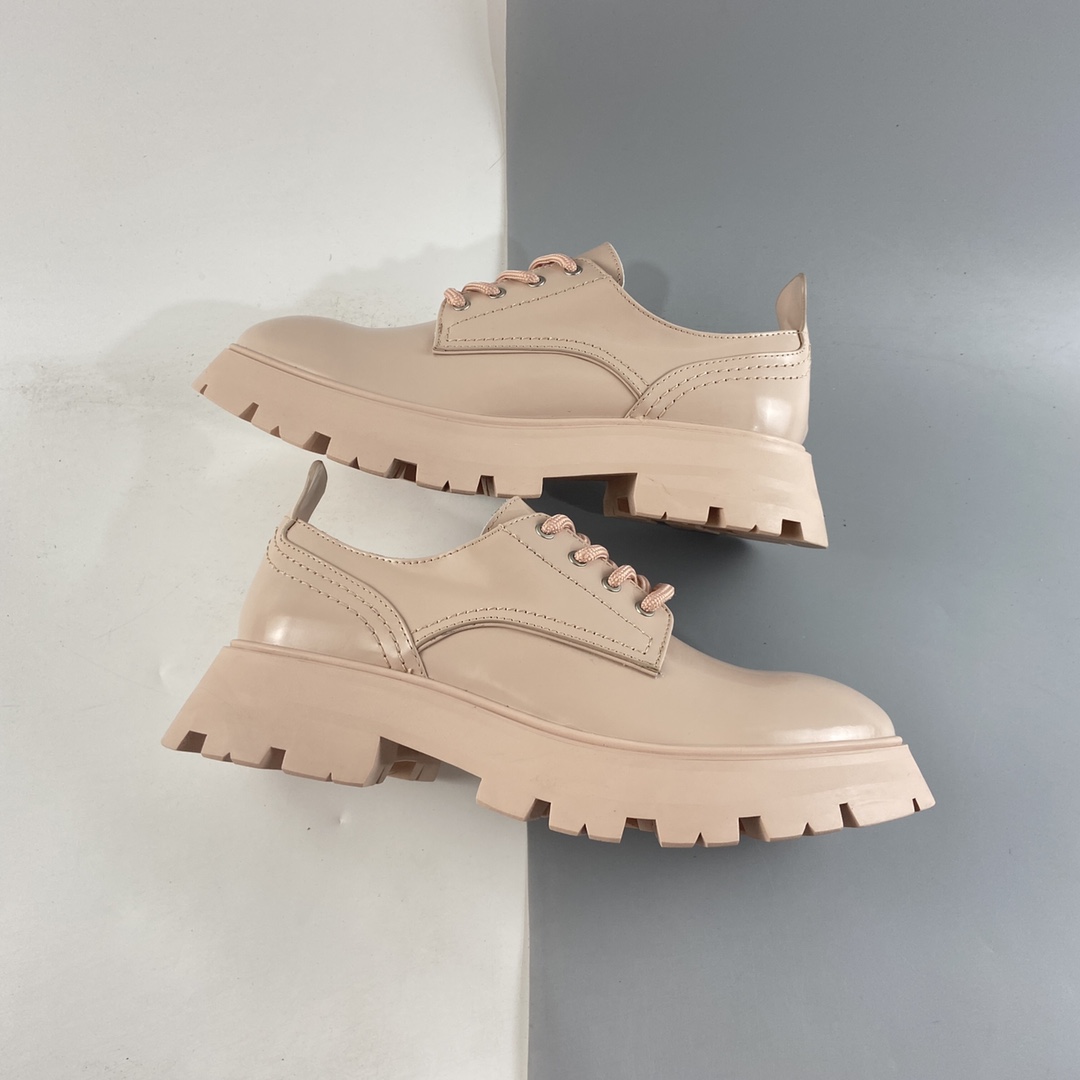 P360  意大利高奢品牌亚历山大·麦昆Alexander McQueen Wander Chunky Leather Brogues漫步系列女士系带厚底老爹朋克风机车马丁靴布洛克鞋