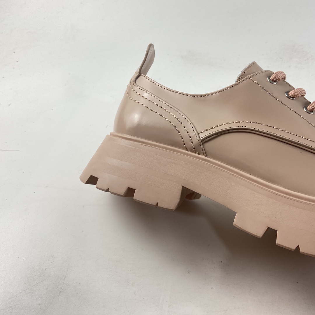 P360  意大利高奢品牌亚历山大·麦昆Alexander McQueen Wander Chunky Leather Brogues漫步系列女士系带厚底老爹朋克风机车马丁靴布洛克鞋