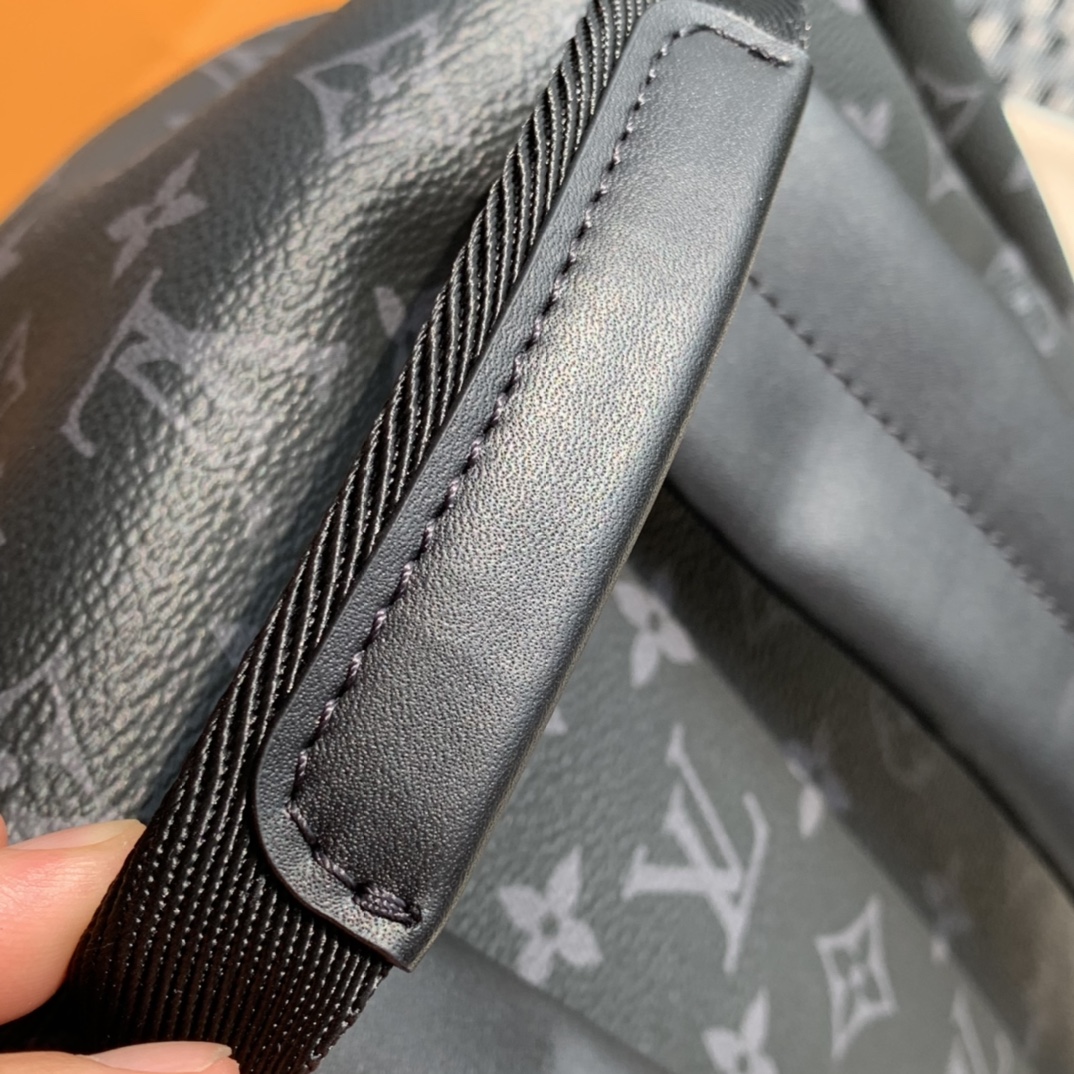 🌼 m43186尺寸37-40-20㎝ 推爆这款李佳琦同款——DISCOVERY 背包！国外渠道！原厂原