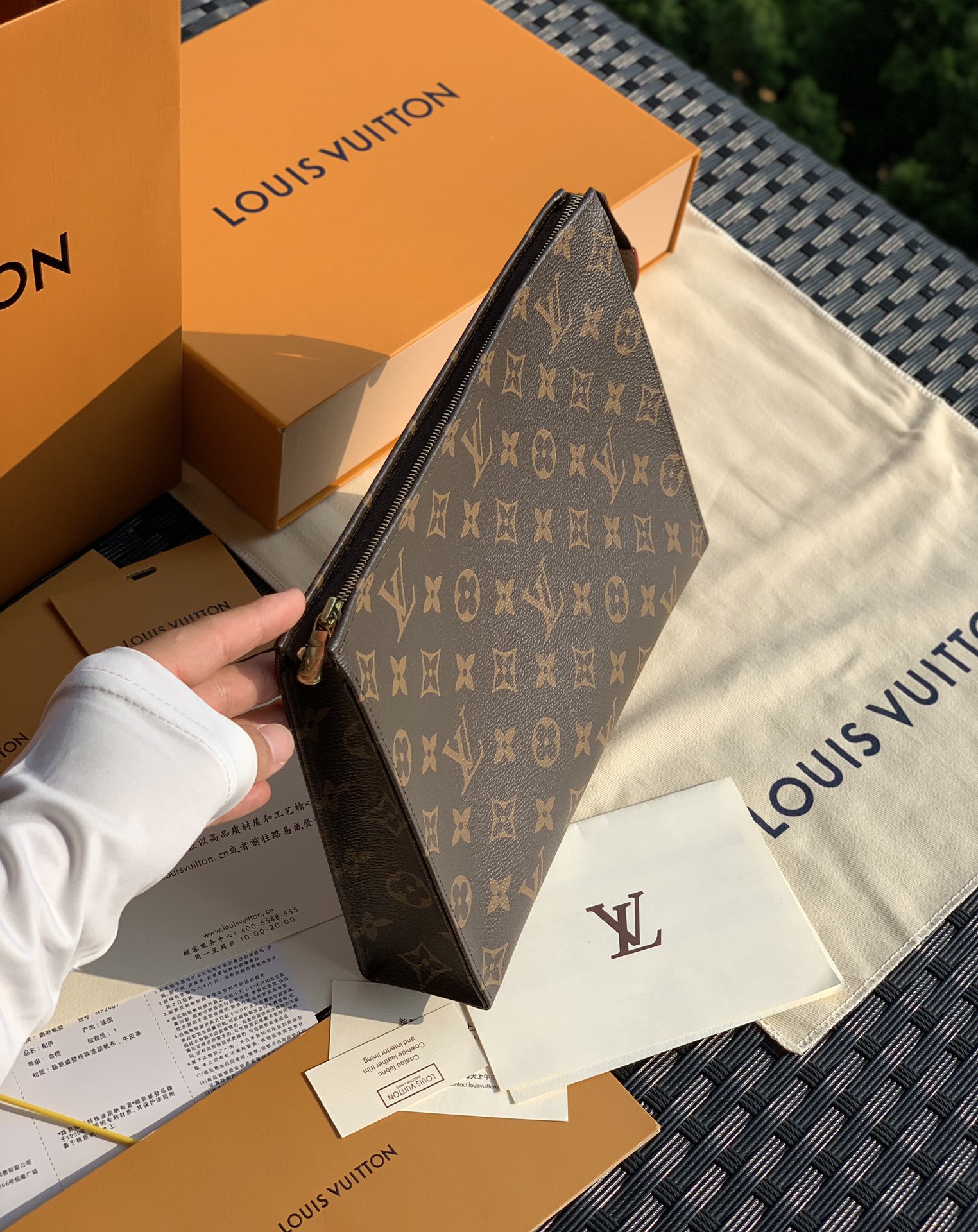 非市场普通货 进口皮料半钢五金 m47542尺寸25 x 20 x 5.5 cm Monogram老花帆