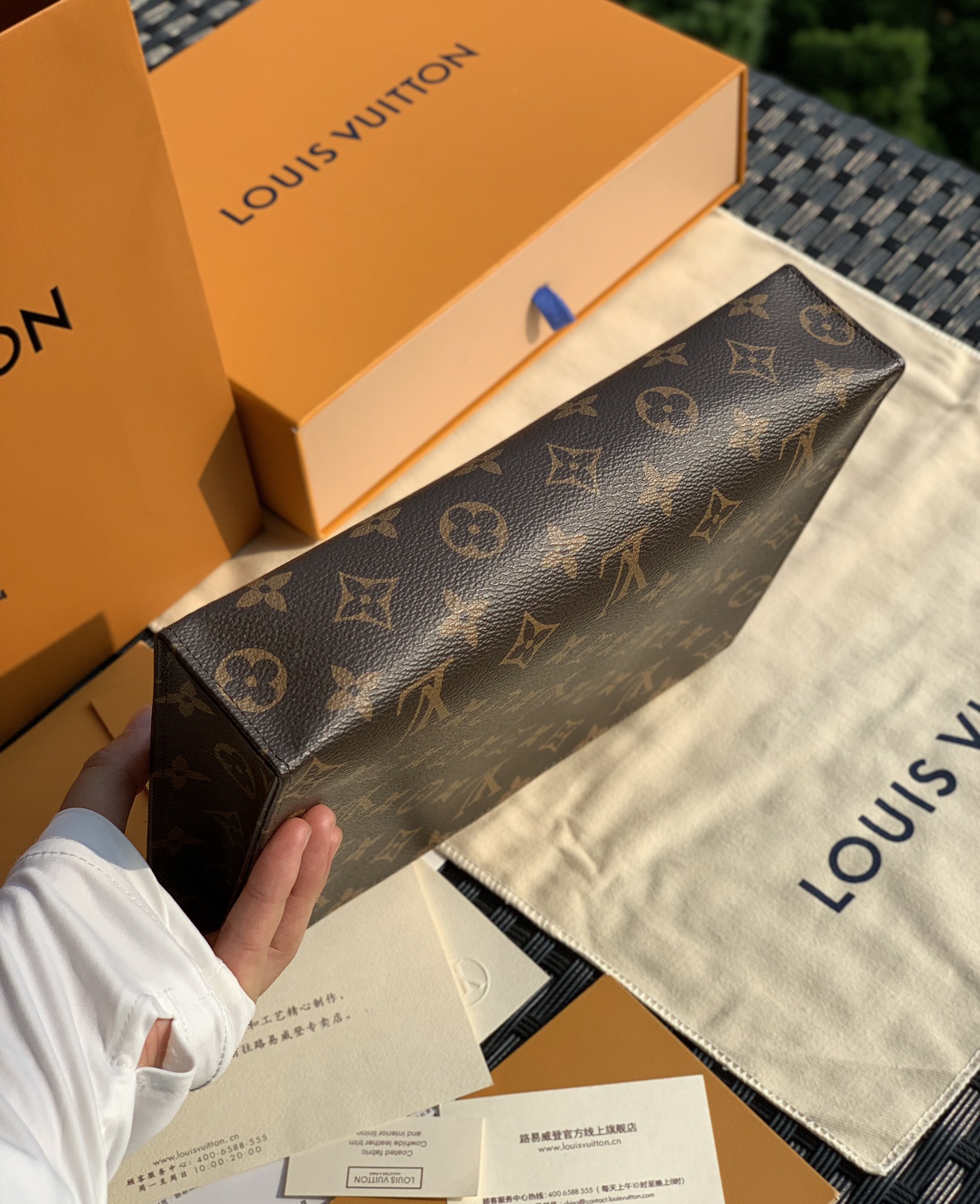 非市场普通货 进口皮料半钢五金 m47542尺寸25 x 20 x 5.5 cm Monogram老花帆