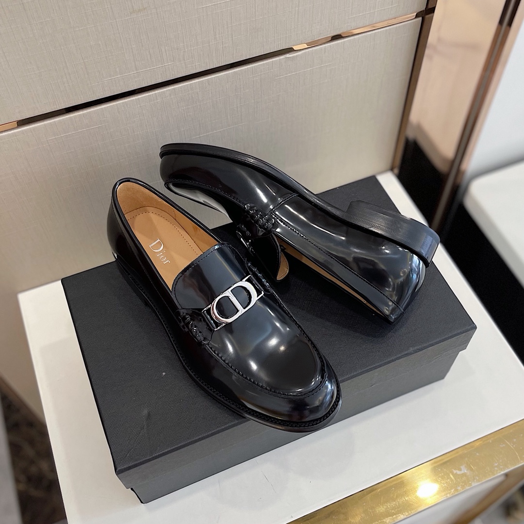 Dior Style Leather Men's Shoes style reference detail image 7 from source 782346
