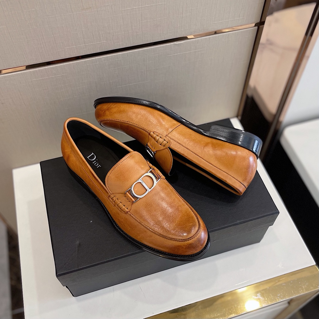 Dior Style Leather Men's Shoes style reference detail image 7 from source 782363