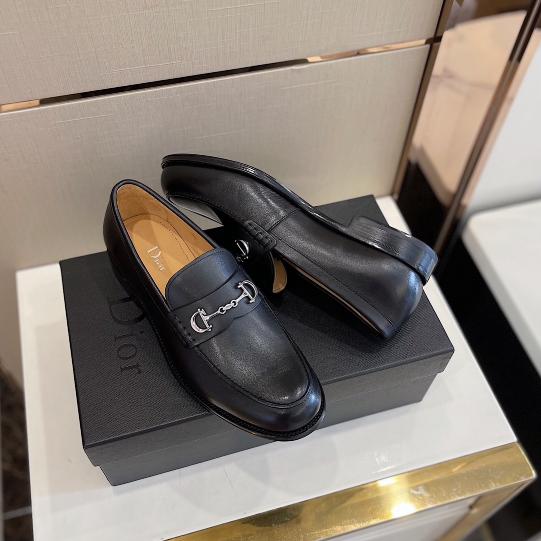 Dior Style Leather Men's Shoes style reference detail image 7 from source 782361