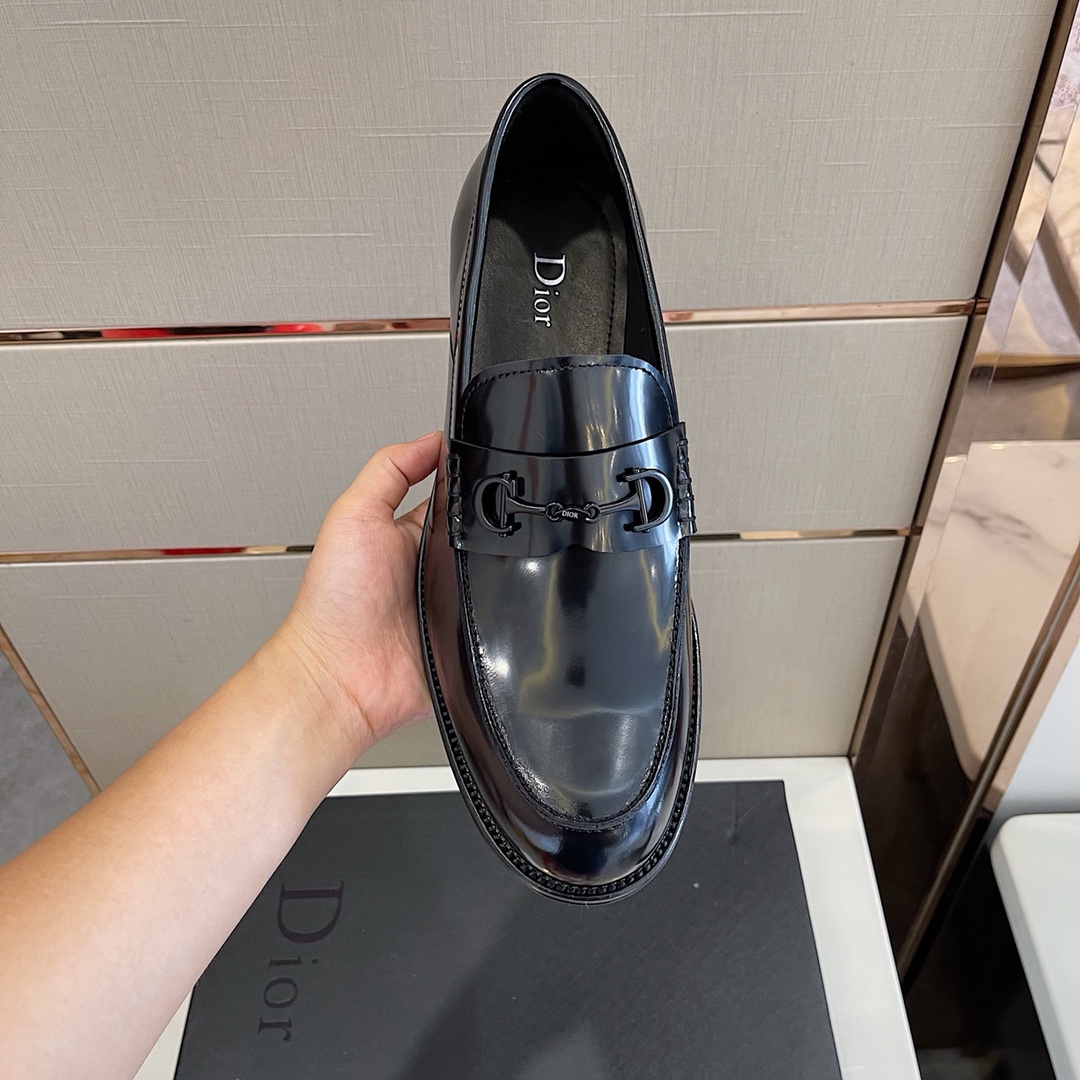 Dior Style Leather Men's Shoes style reference detail image 4 from source 782359