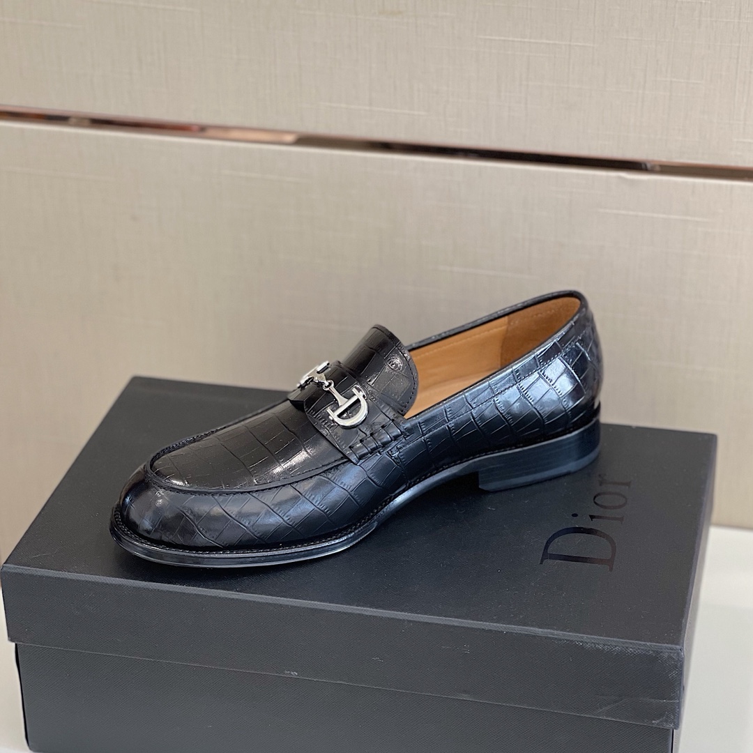 Dior Style Leather Men's Shoes style reference detail image 8 from source 782356