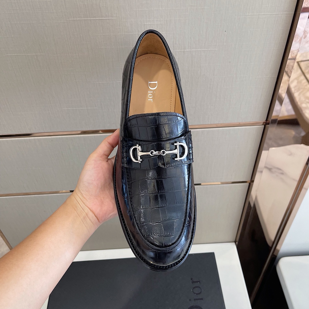 Dior Style Leather Men's Shoes style reference detail image 4 from source 782356