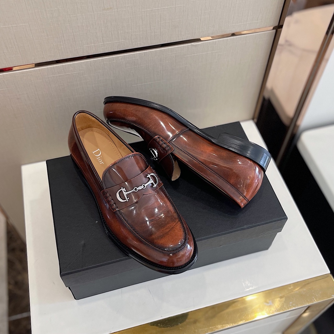 Dior Style Leather Men's Shoes style reference detail image 7 from source 782355