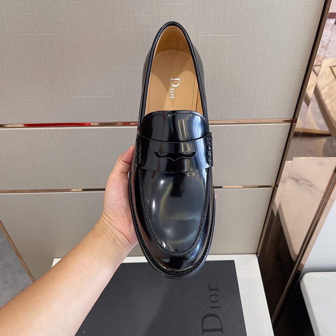 Dior Style Leather Men's Shoes style reference detail image 4 from source 782358