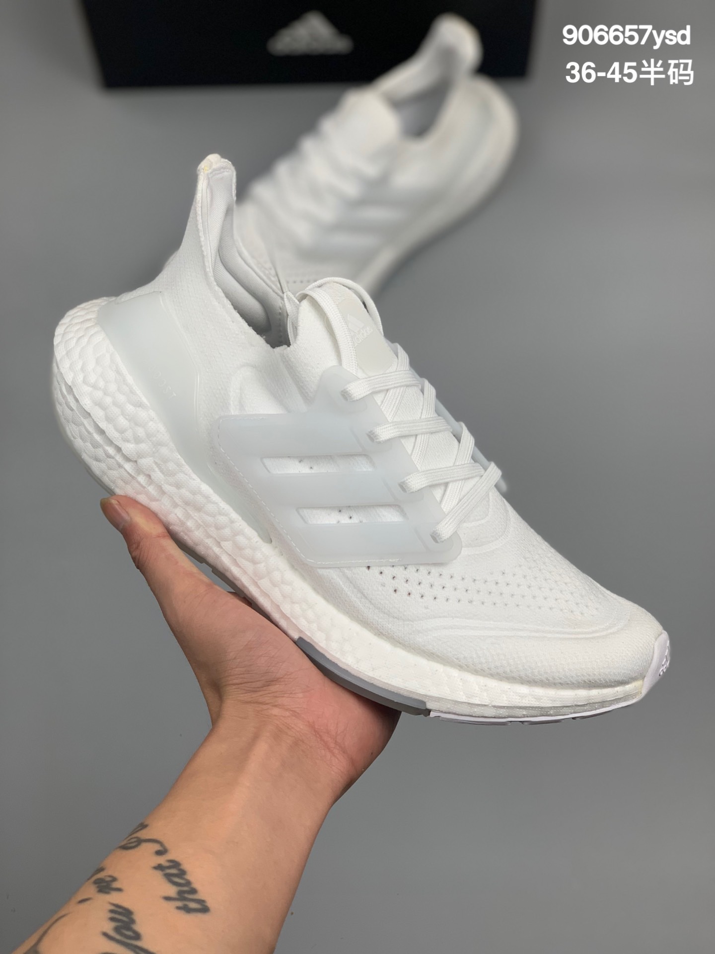 
真爆 Adidas 阿迪达斯 Ultra Boost UB21 超弹力爆米花中底休闲跑步鞋 超弹力缓震BOOST中底 带来非凡脚感 货号：FY0380尺码：36 36.5 37 38 38.5 39 40 40.5 41 42 42.5 43 44 44.5 45
编码:906657ysd