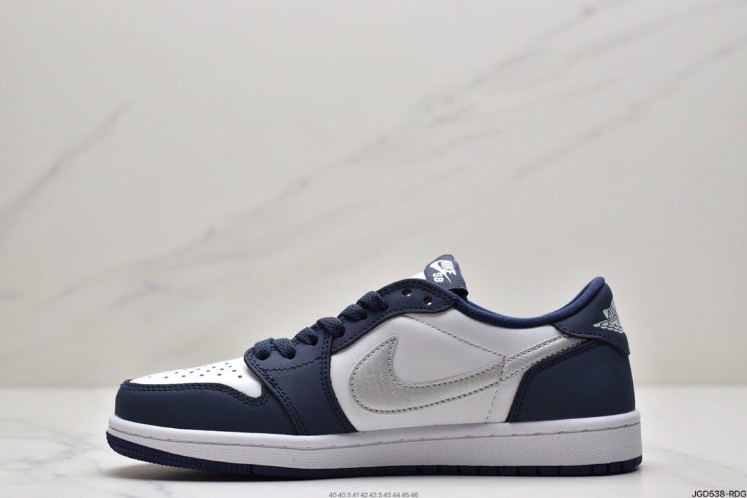 180 Nike SB x Air Jordan 1 Low 北卡蓝 低帮休闲运动板鞋 CJ7891-400