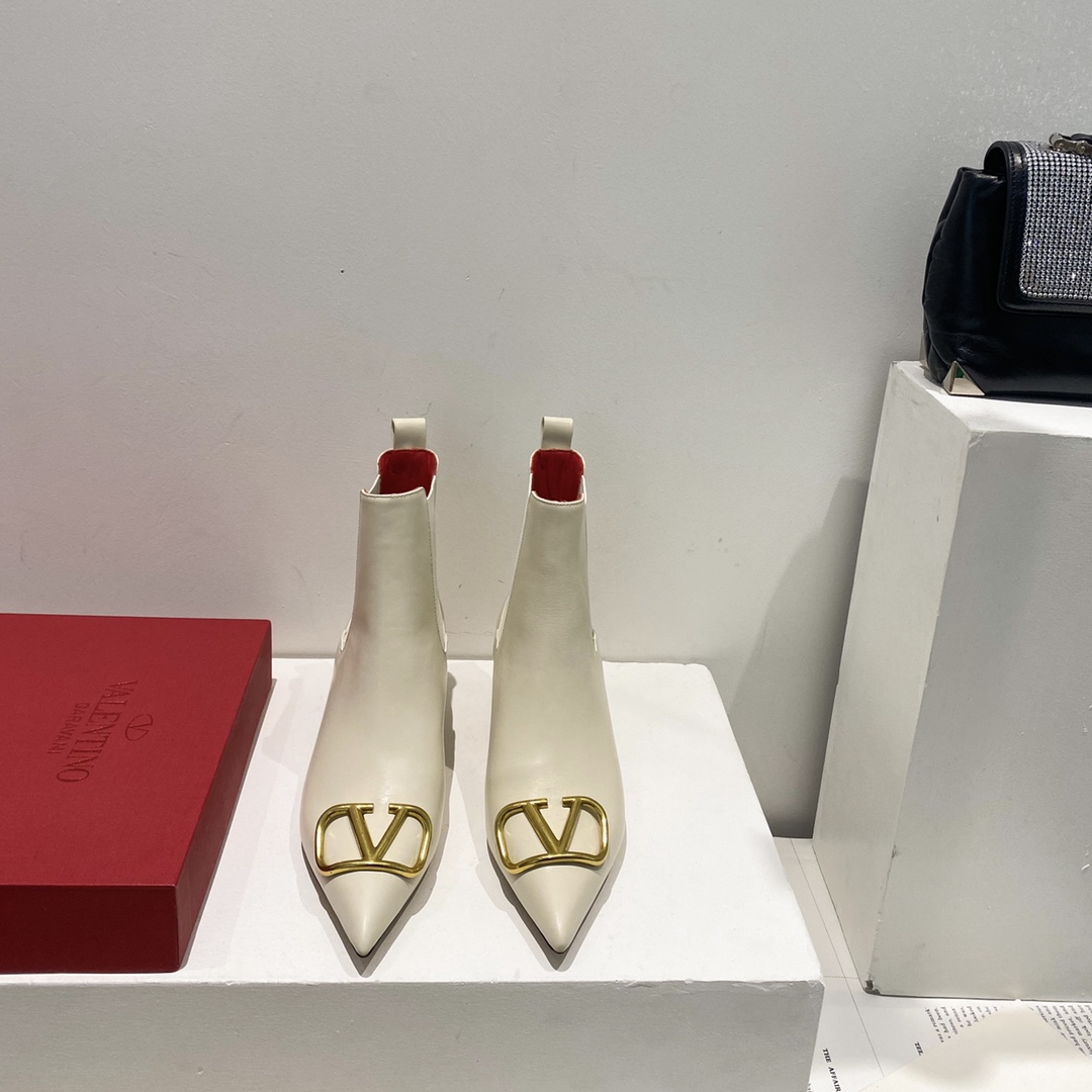 Valentino Ankle Boots Calfskin Pointed Toe Metal V Buckle White