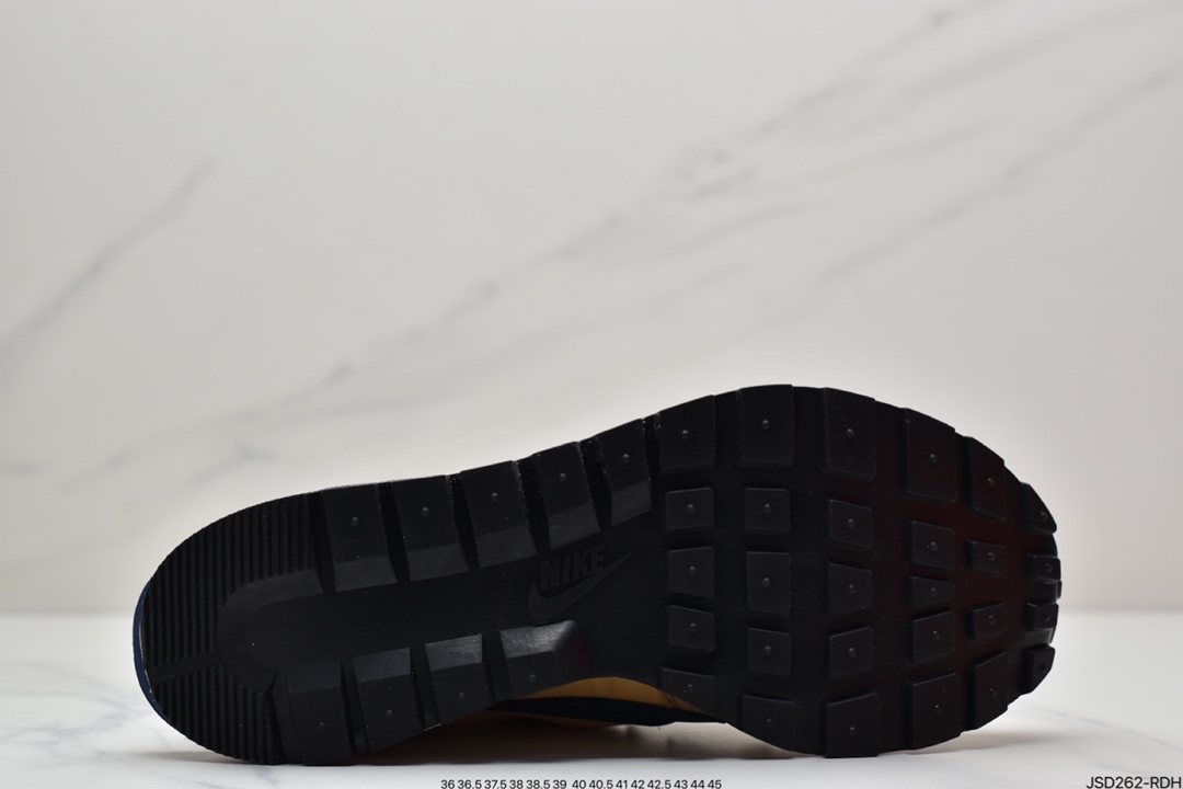 200 Sacai X NIKe regasus vaporrly SP 华夫三代3.0走秀 DD1875-200