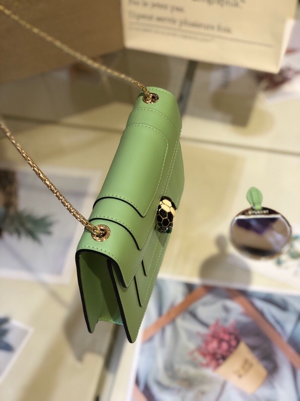 BVLGARI宝格丽薄荷绿小牛皮单肩斜挎包61879
