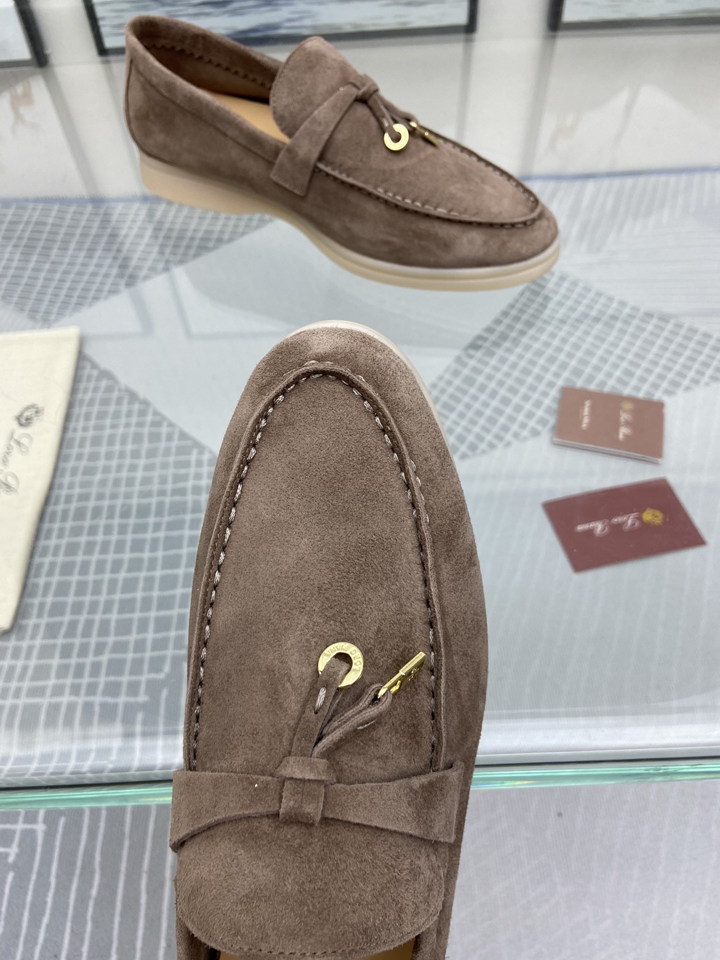 P251Loro Piana* marea marca cuatro estaciones modelos clásicos. Parte superior: oveja importada Jing